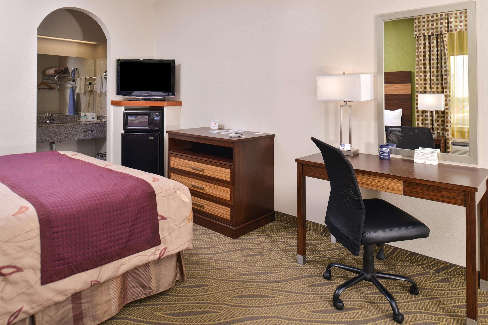 Americas Value Downtown 2*