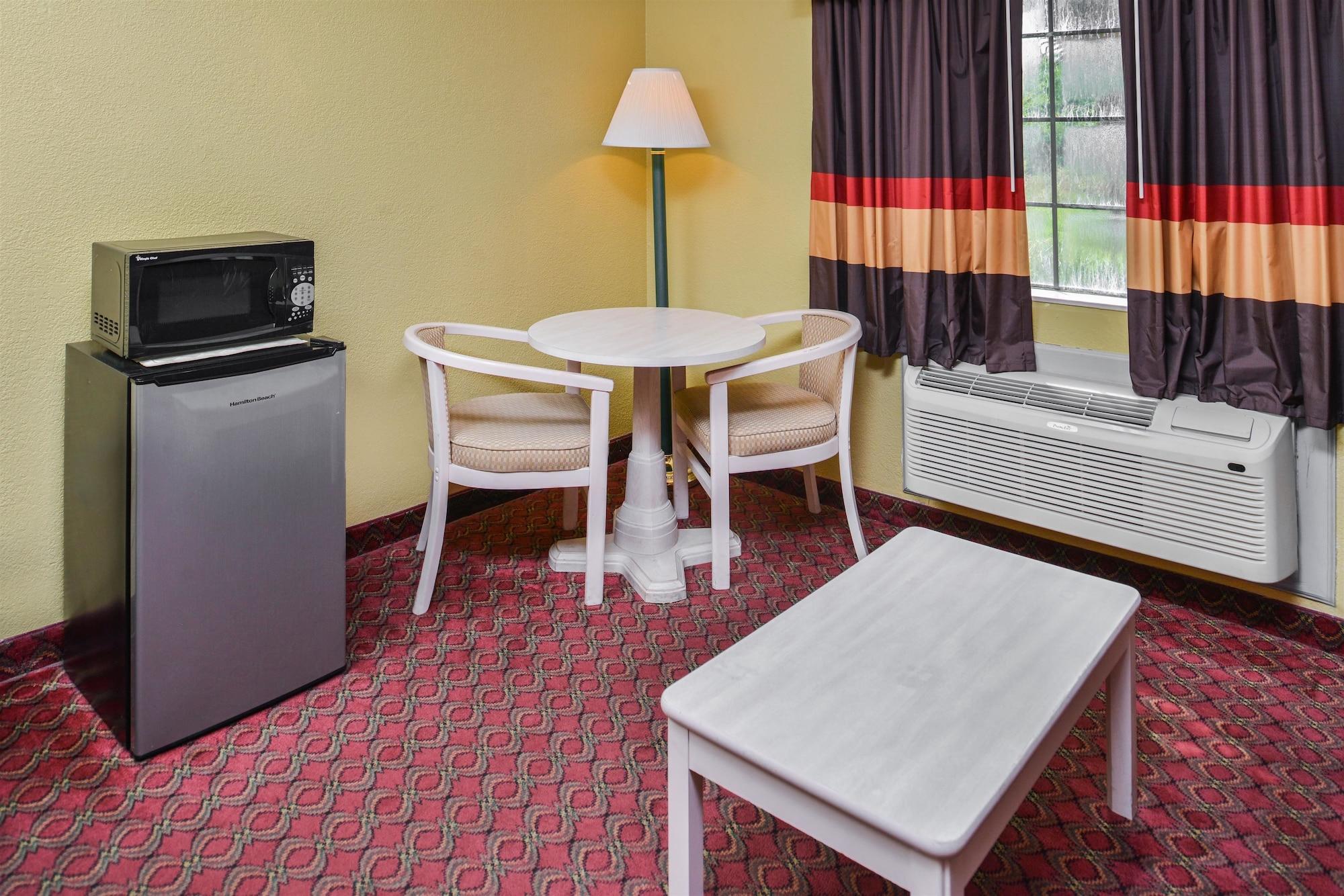 Hotel Americas Best Value And Fm 1960