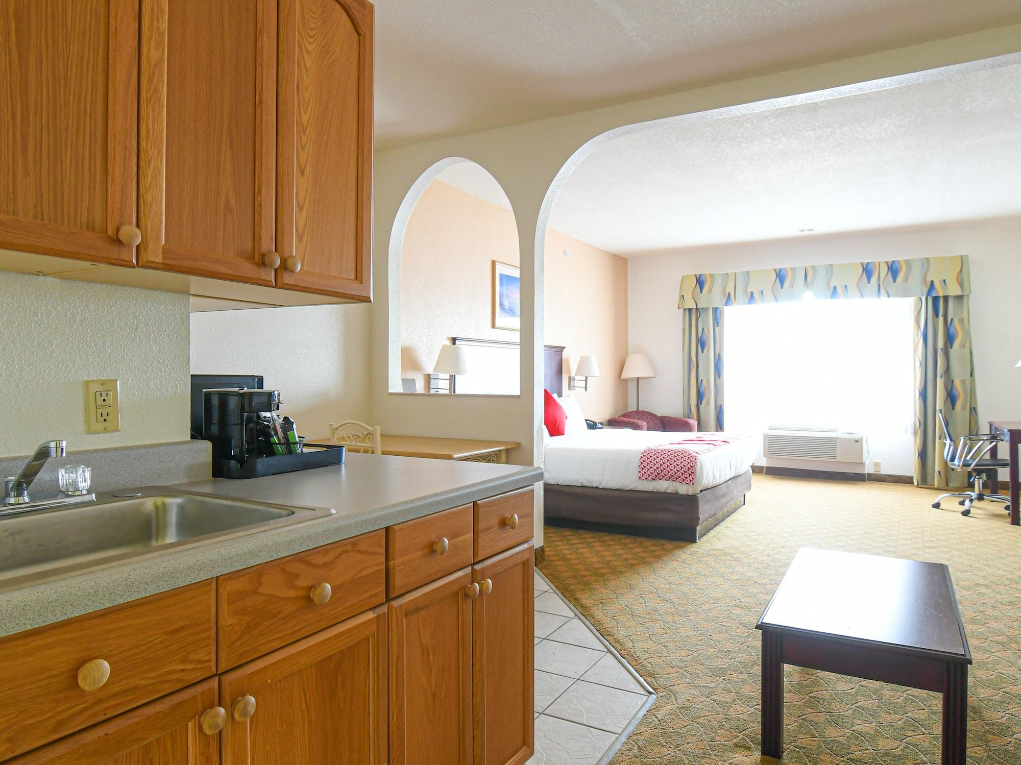 Baymont By Wyndham Brookhollow
