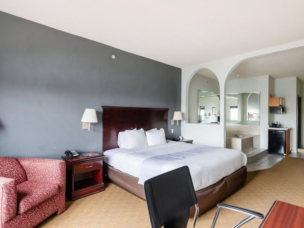 Baymont By Wyndham Brookhollow 2* Houston