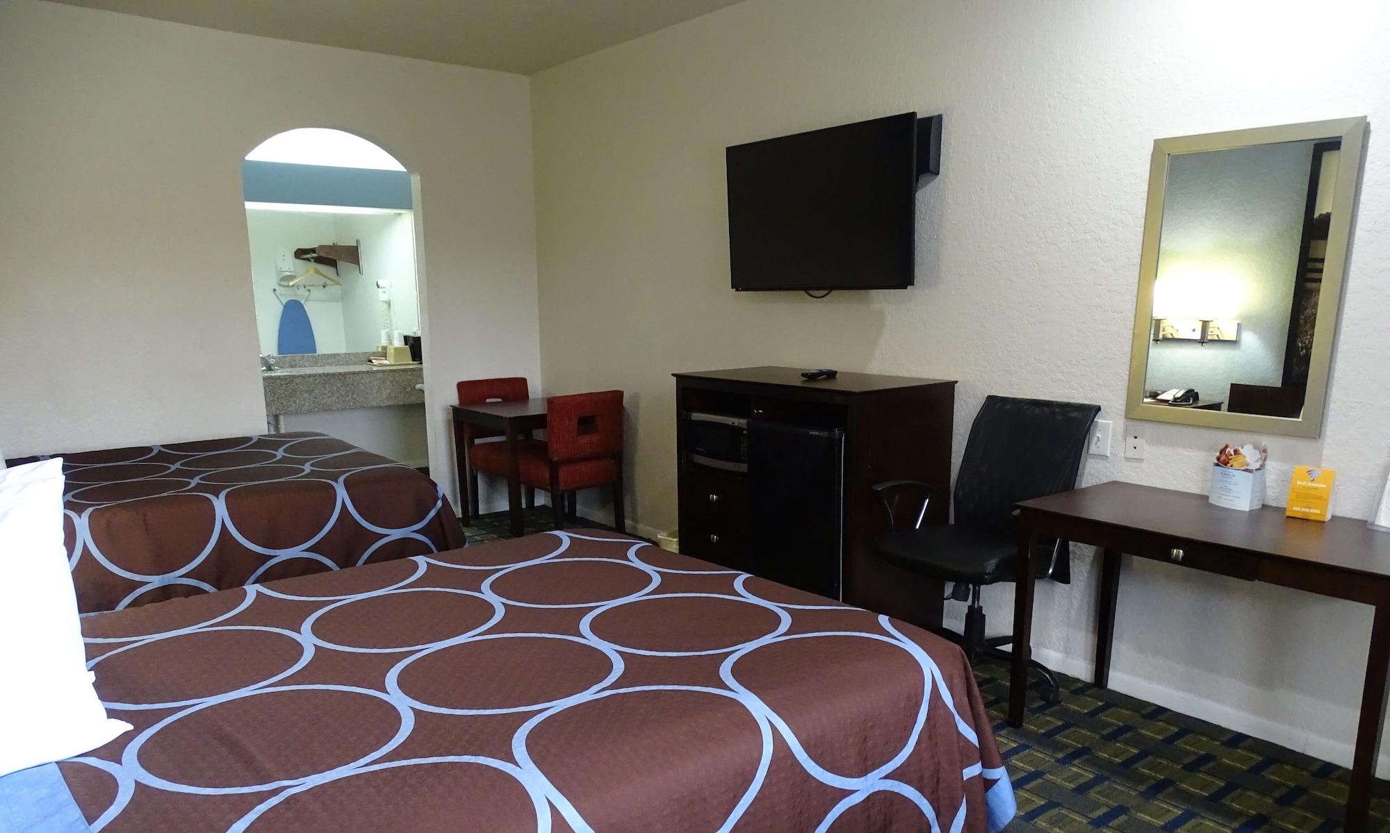 Super 8 By Wyndham Houston/brookhollow Nw Hotel Houston