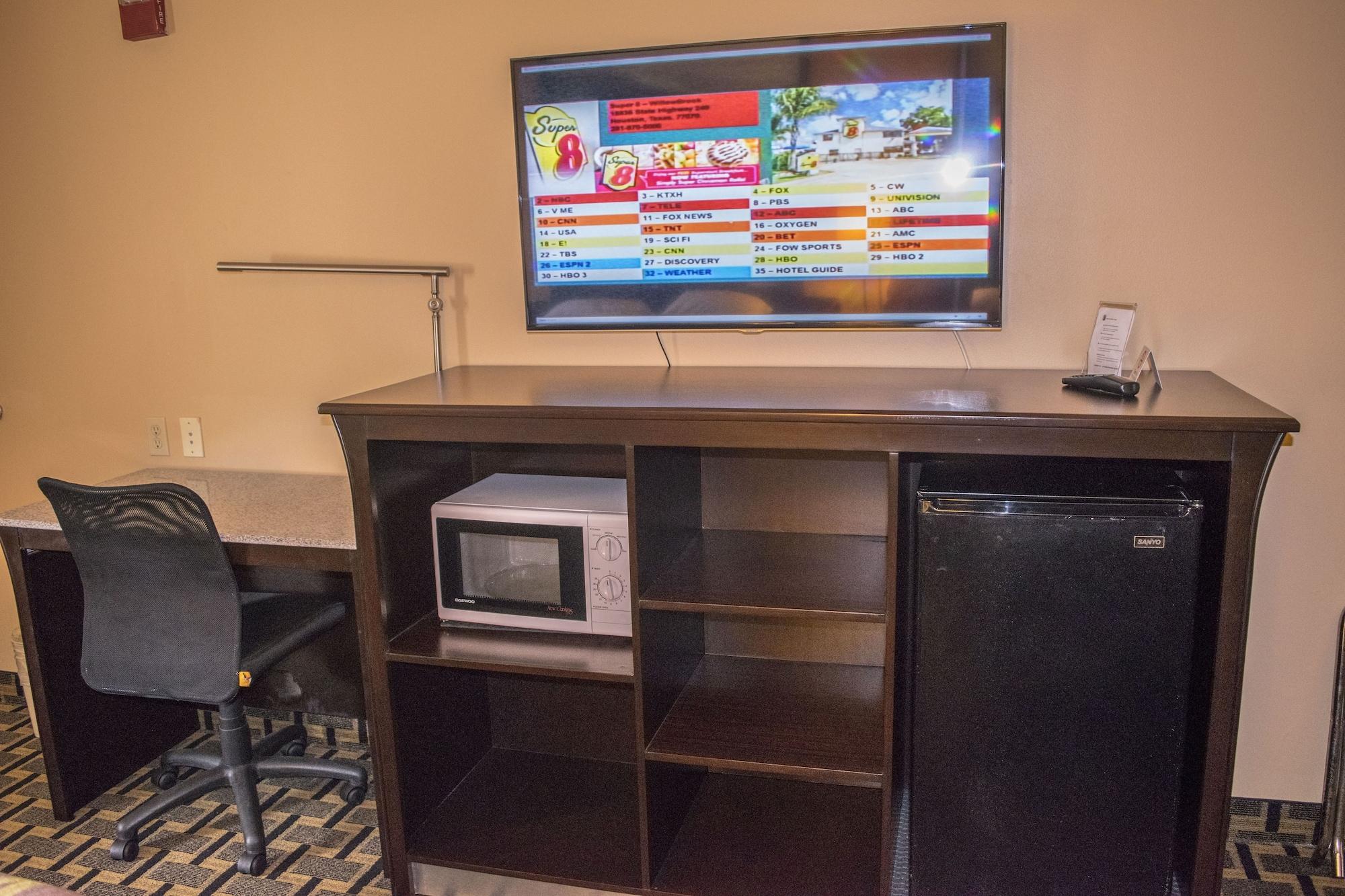 Super 8 By Wyndham Houston/willowbrook Hwy 249 Hotel