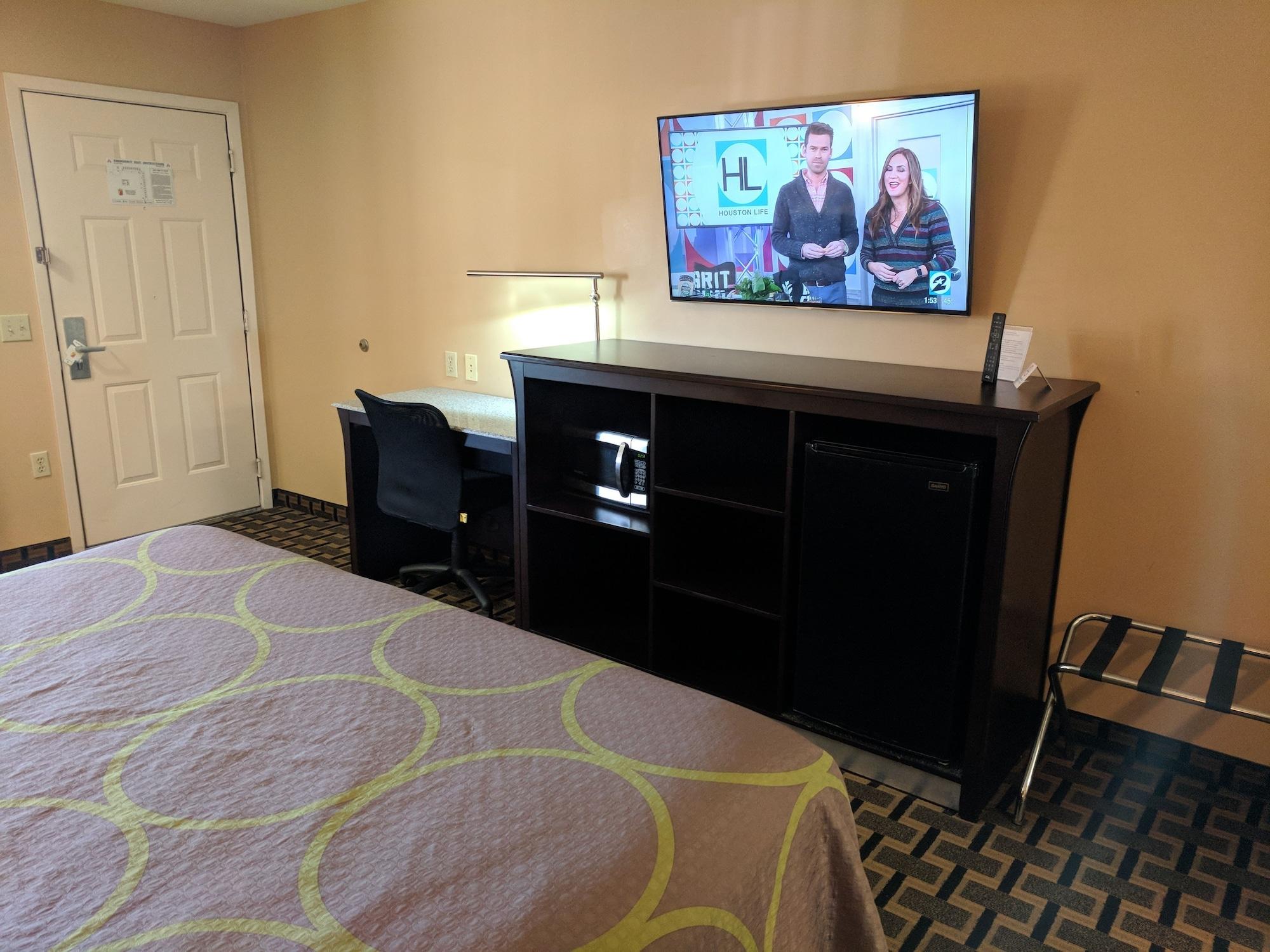 Super 8 By Wyndham Houston/willowbrook Hwy 249 2*