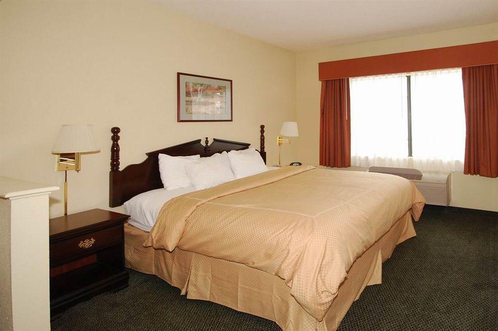 Comfort Bush Intercontinental Airport 3* Houston