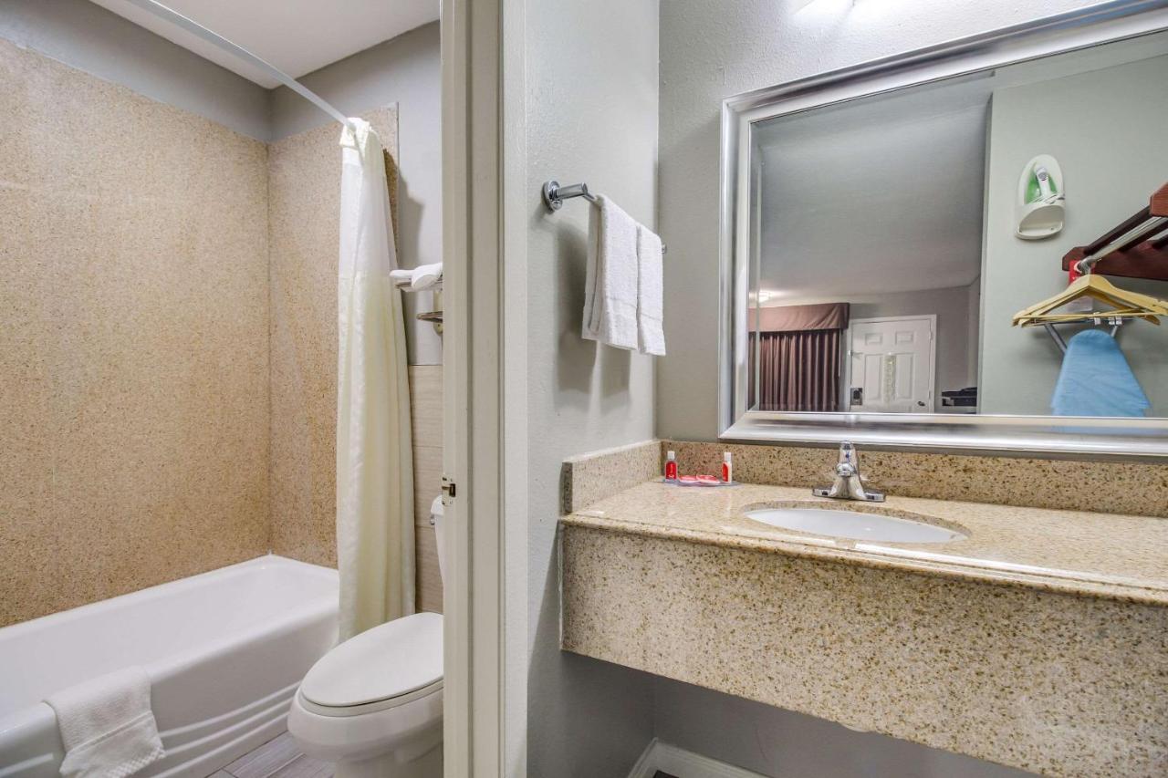 Econo Brookhollow Motel Houston