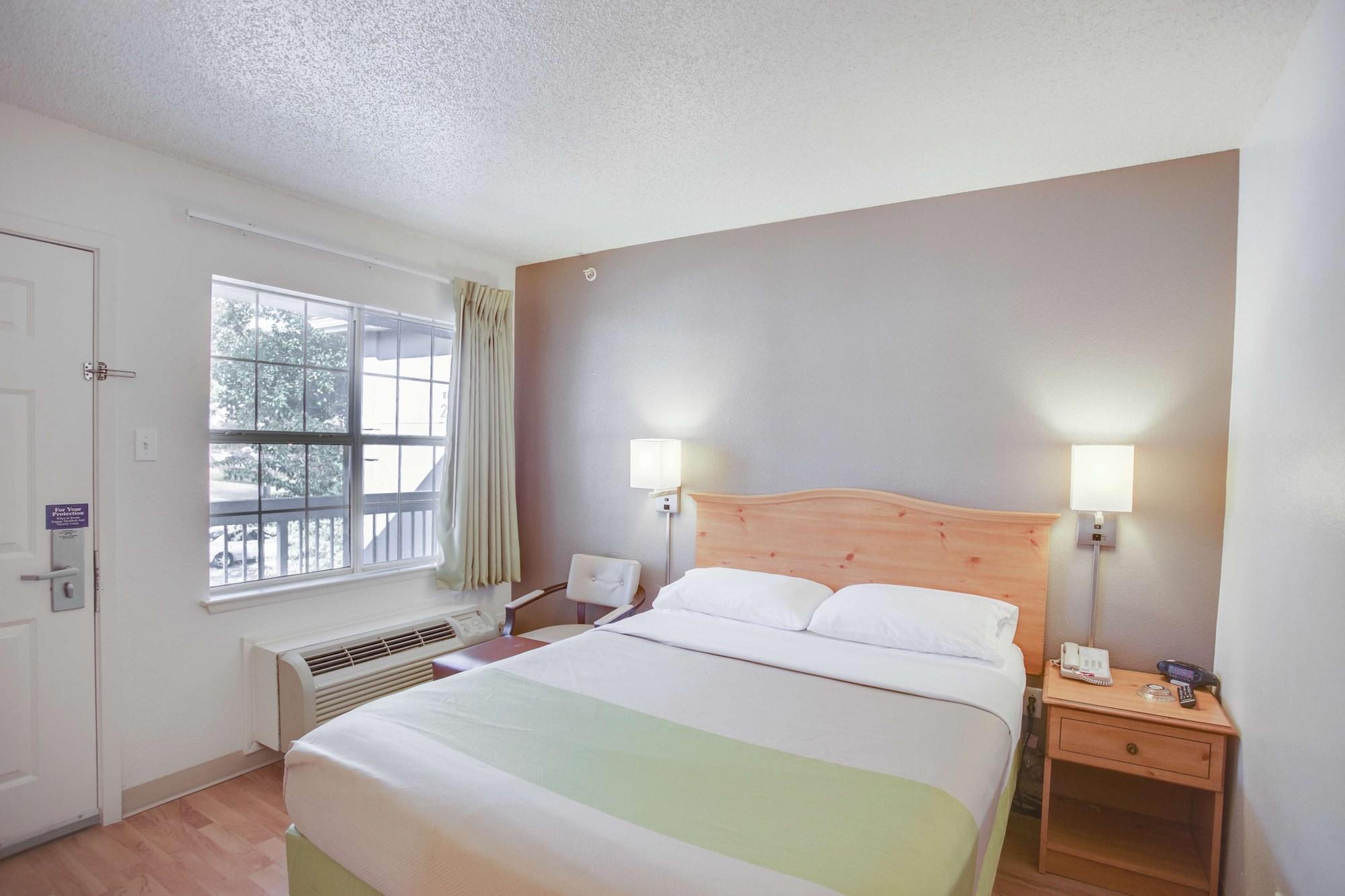 6-houston, Tx - Northwest Hwy 290 Hotel
