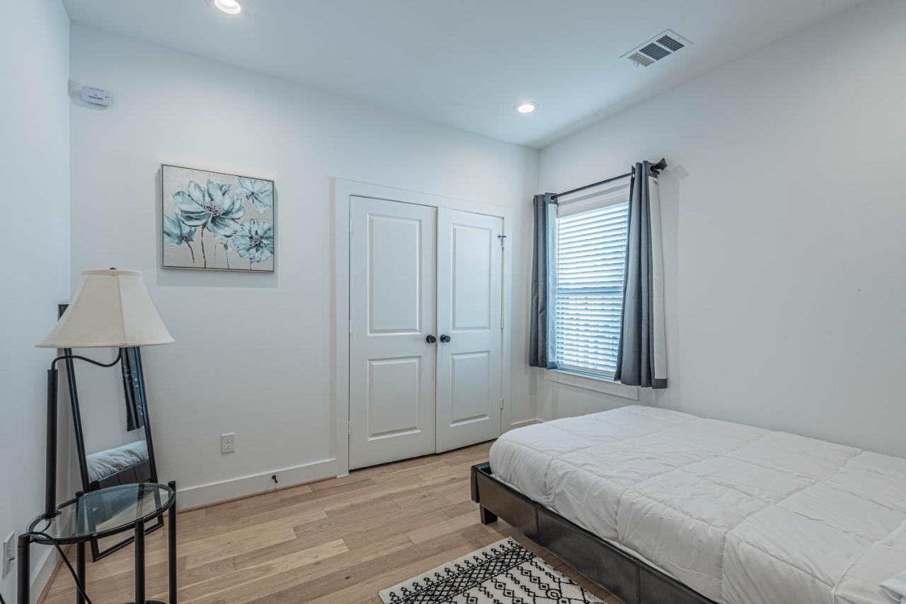 Luxury 3br, Ks Bed Mins Away 4rm Dtown, Med Ctr *