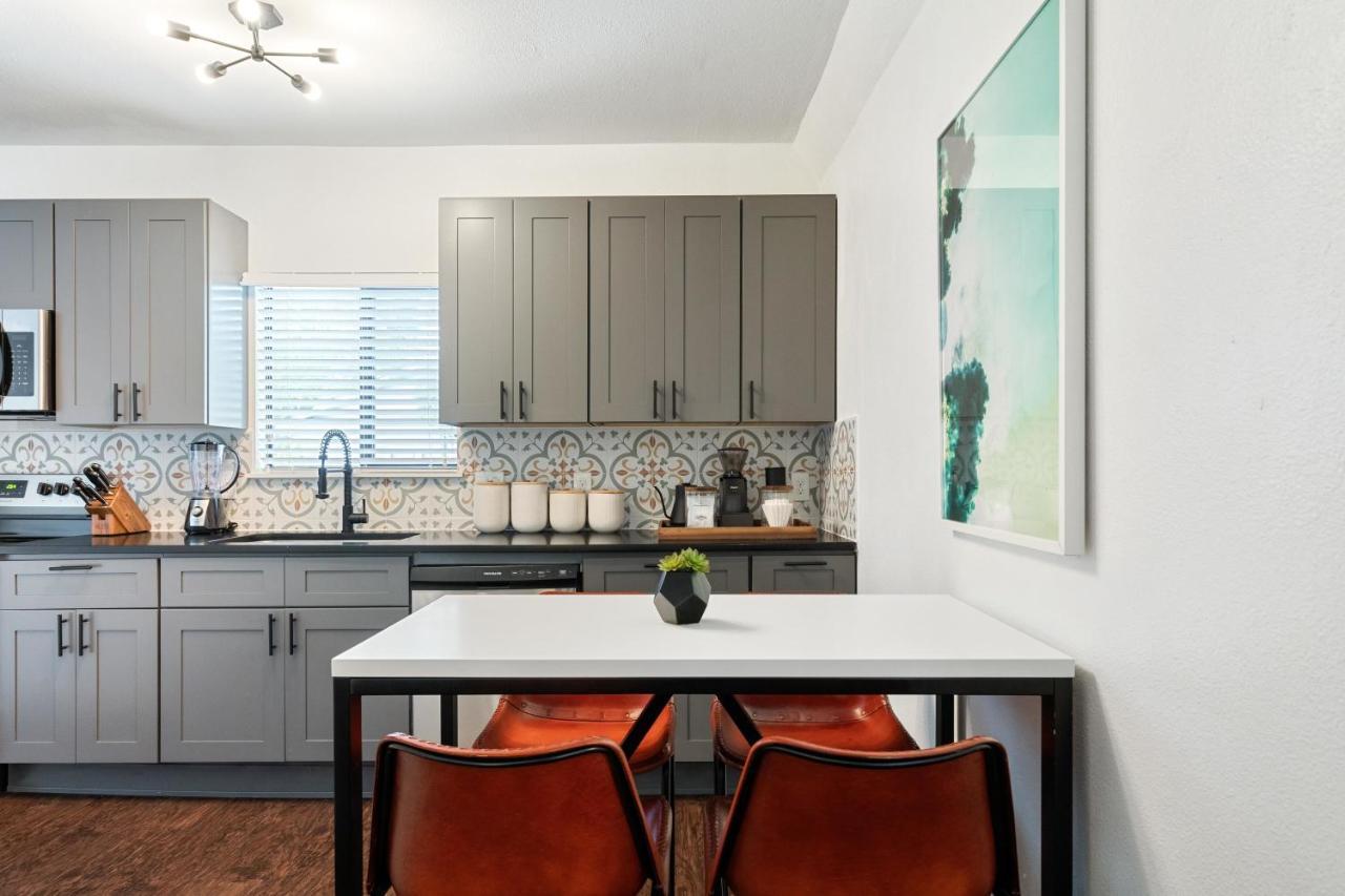 Apartment Abode - Montrose Downtown Houston