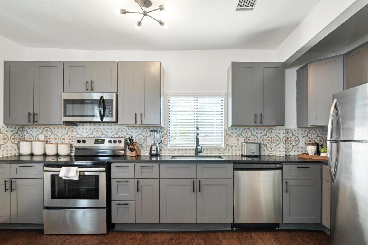 Apartment Abode - Montrose Downtown Houston