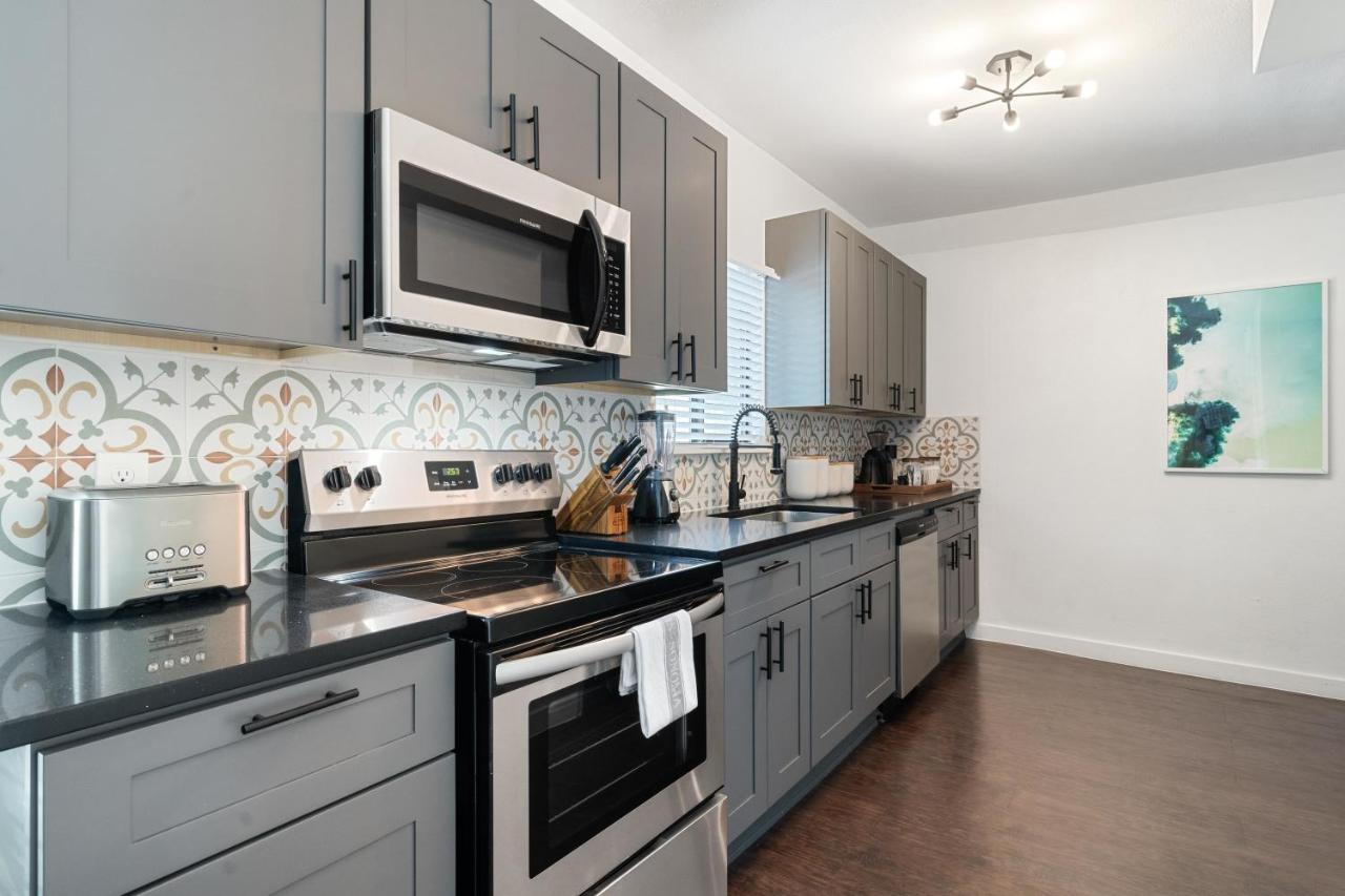 Abode - Montrose Downtown Houston