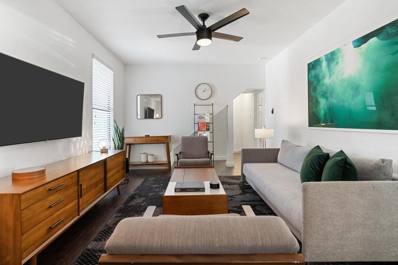 Abode - Montrose Downtown