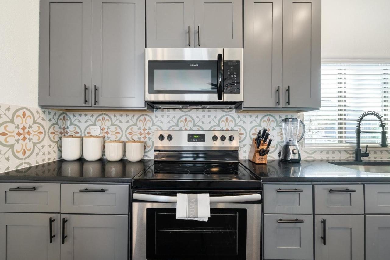 Abode - Montrose Downtown * Houston