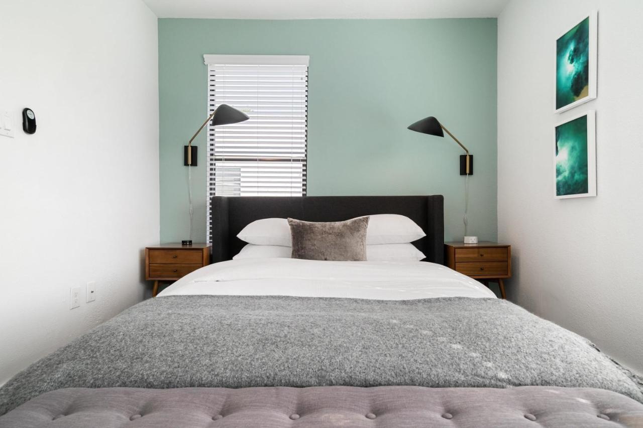 Abode - Montrose Downtown Apartment Houston