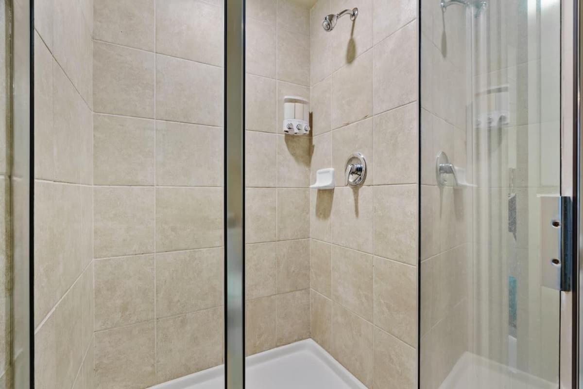 Apartment New! King Bed Trendy 1 Bedroom Style W/ Pool *