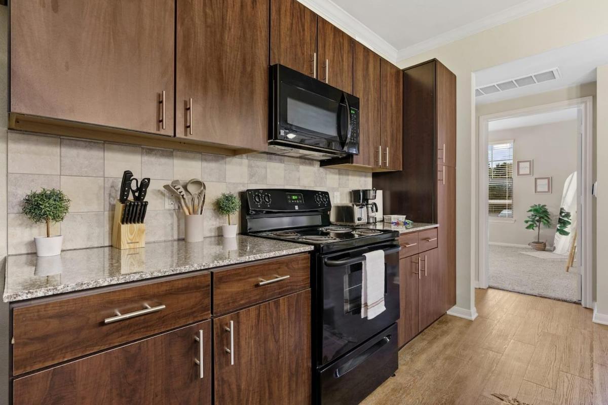 Apartment New! King Bed Trendy 1 Bedroom Style W/ Pool *