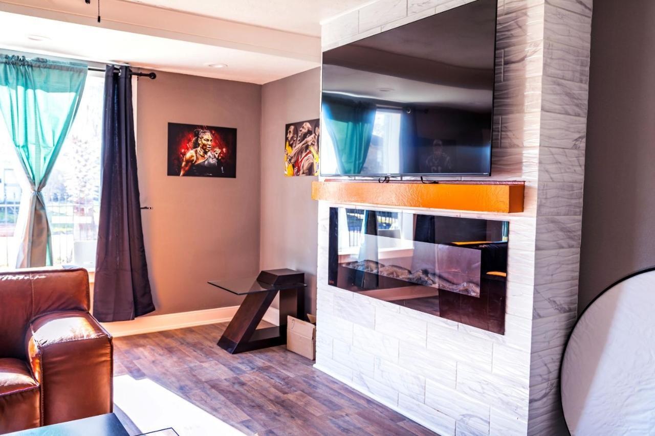 Luxury Pet Friendly In Near Downtown Attractions - 2707b Apartment
