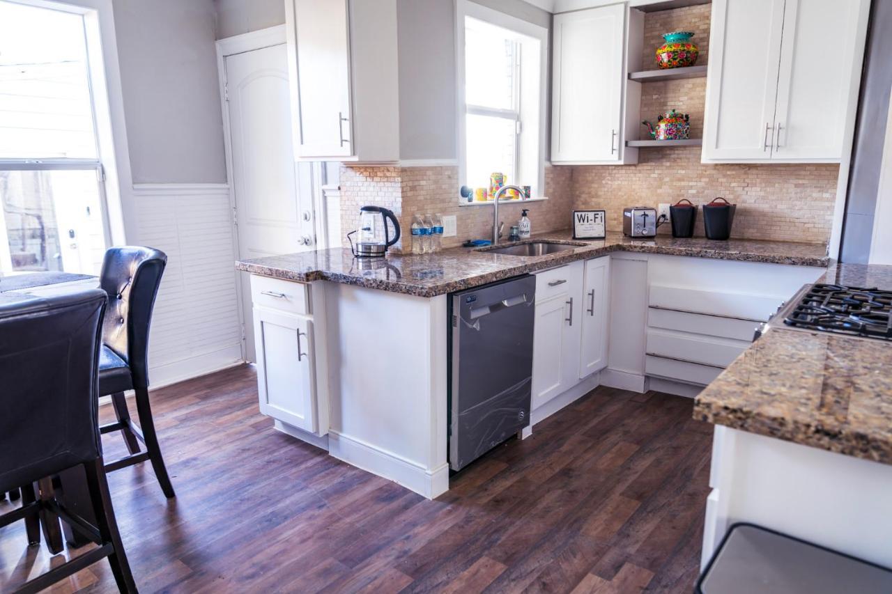 Luxury Pet Friendly In Near Downtown Attractions - 2707b