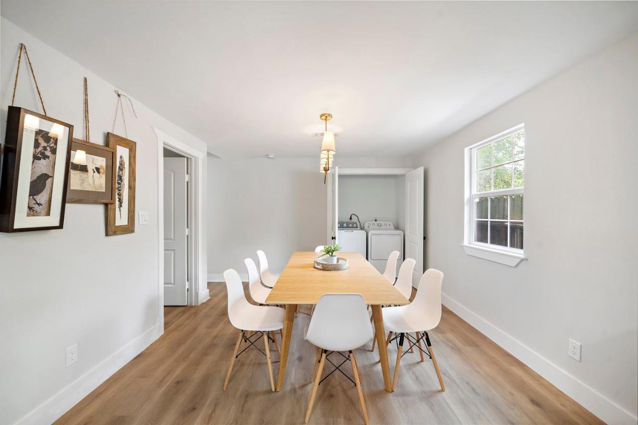 Holiday home Blue In Heights! Walkable To Popular Bars *