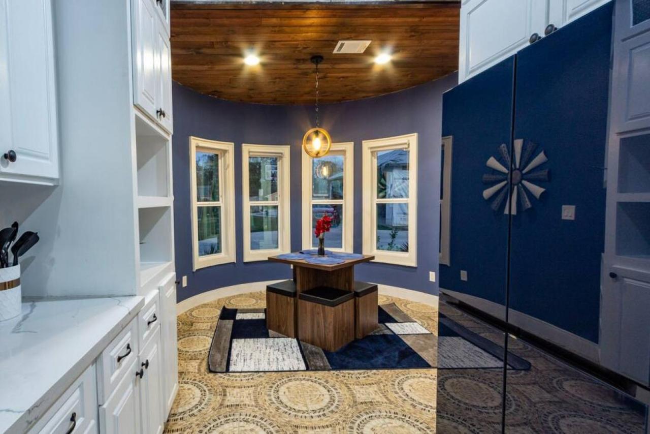 Luxury Spanish Style Getaway Houston