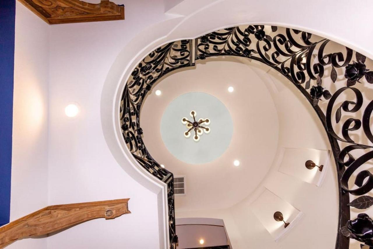 Holiday home Luxury Spanish Style Getaway Houston