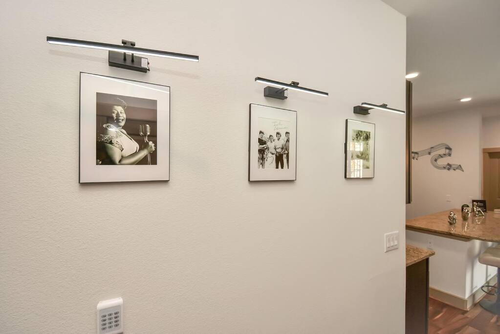 Apartment Downtown Musical Getaway Houston