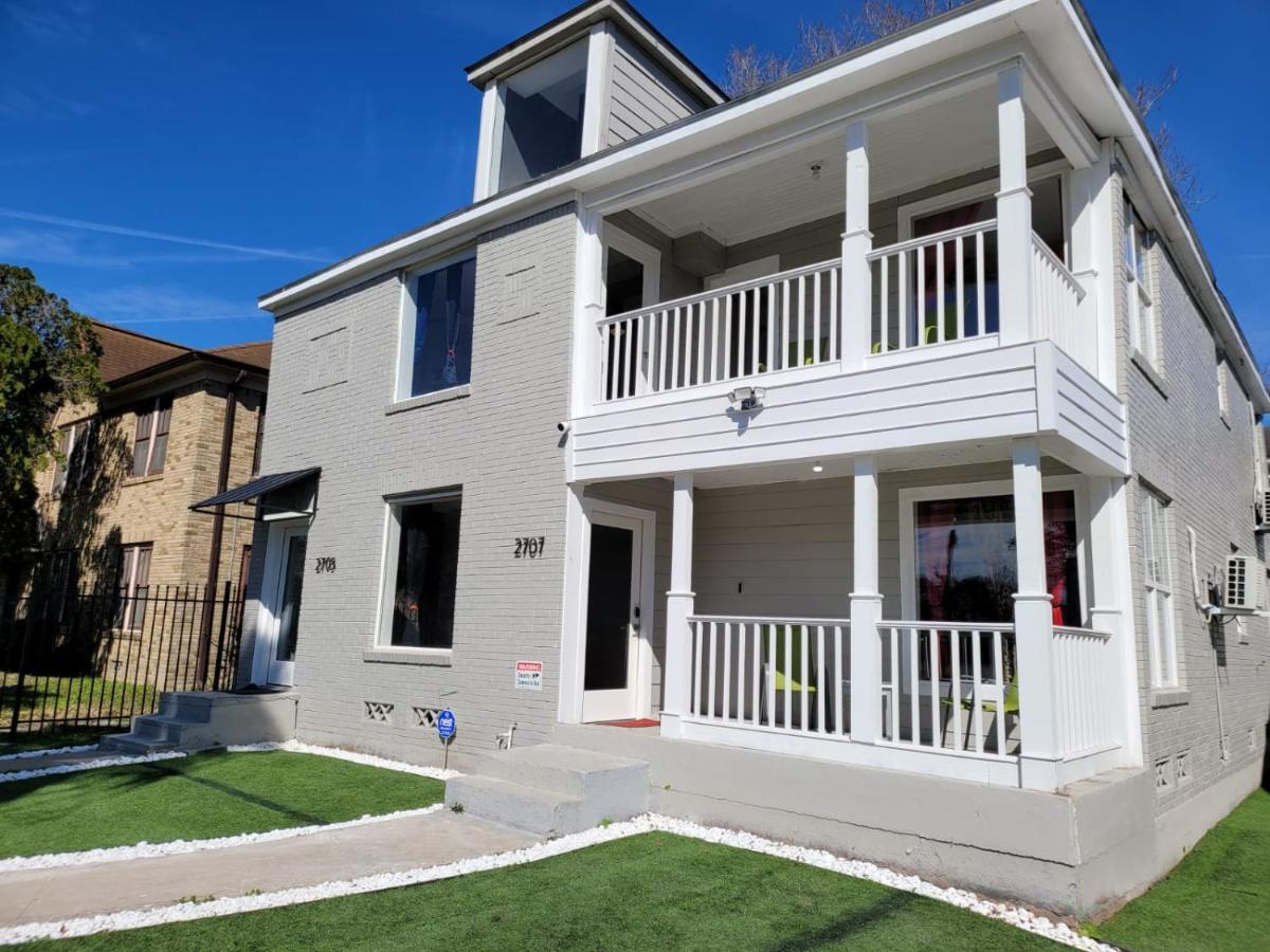 Luxury Pet Friendly In Near Downtown Attractions - 2707b Apartment Houston
