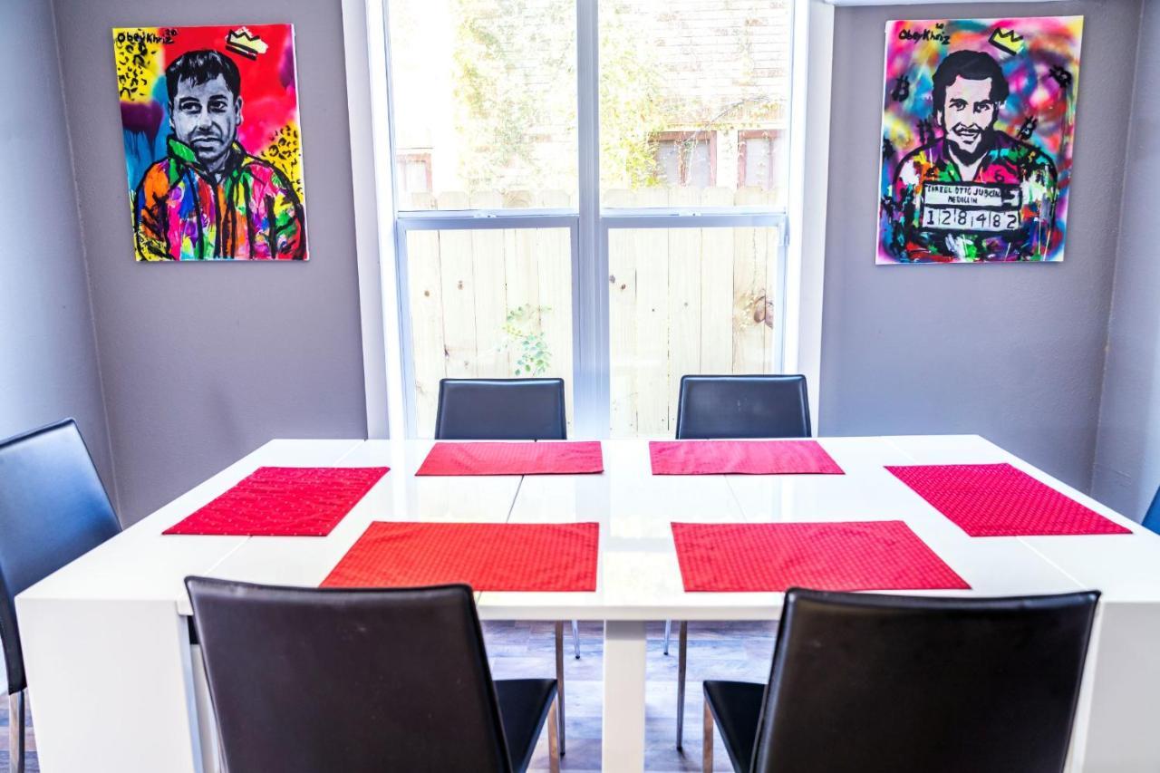 Luxury Pet Friendly In Near Downtown Attractions - 2707b Apartment *