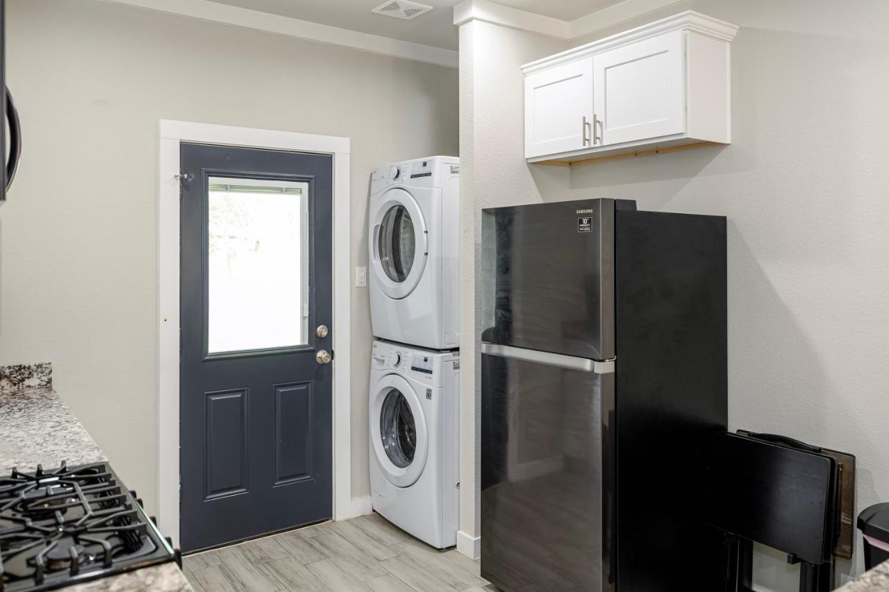 Your Central Urban Contemporary Oasis Apartment