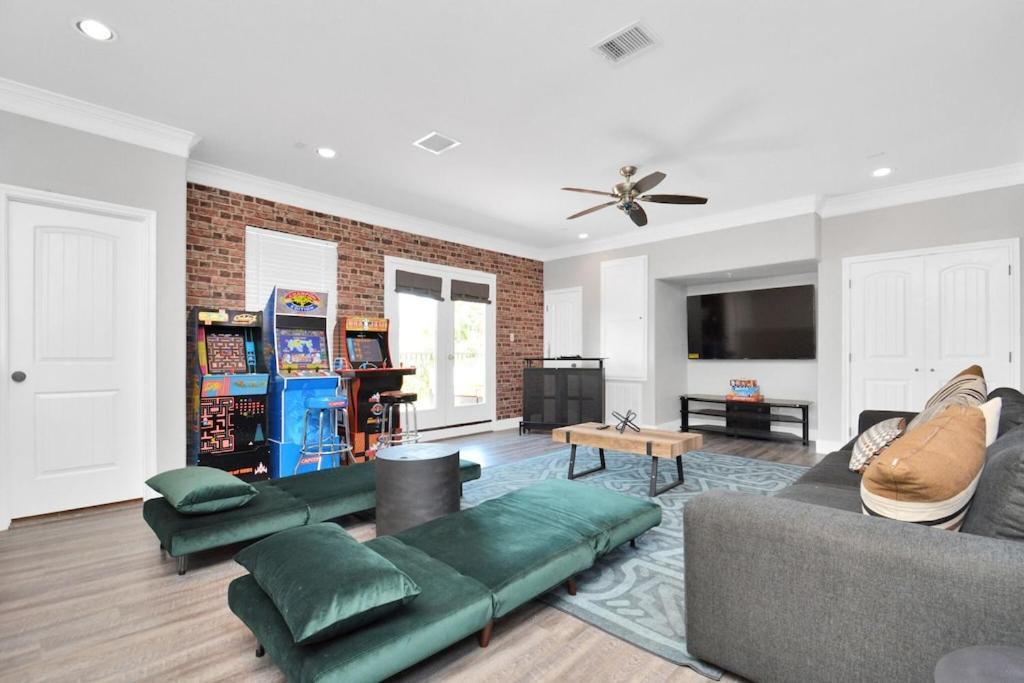 La Casa Blanca-rooftop Skyline With Gameroom * Houston