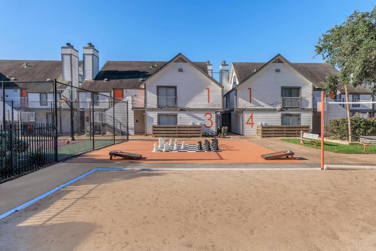 Apartment W Handicap Access - Walk To Texas Medical Center, Nrg, Rice University, Parks, Zoo Houston