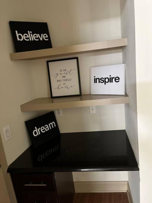 Apartment Luxury One Bedroom Located By Med Center/nrg Houston