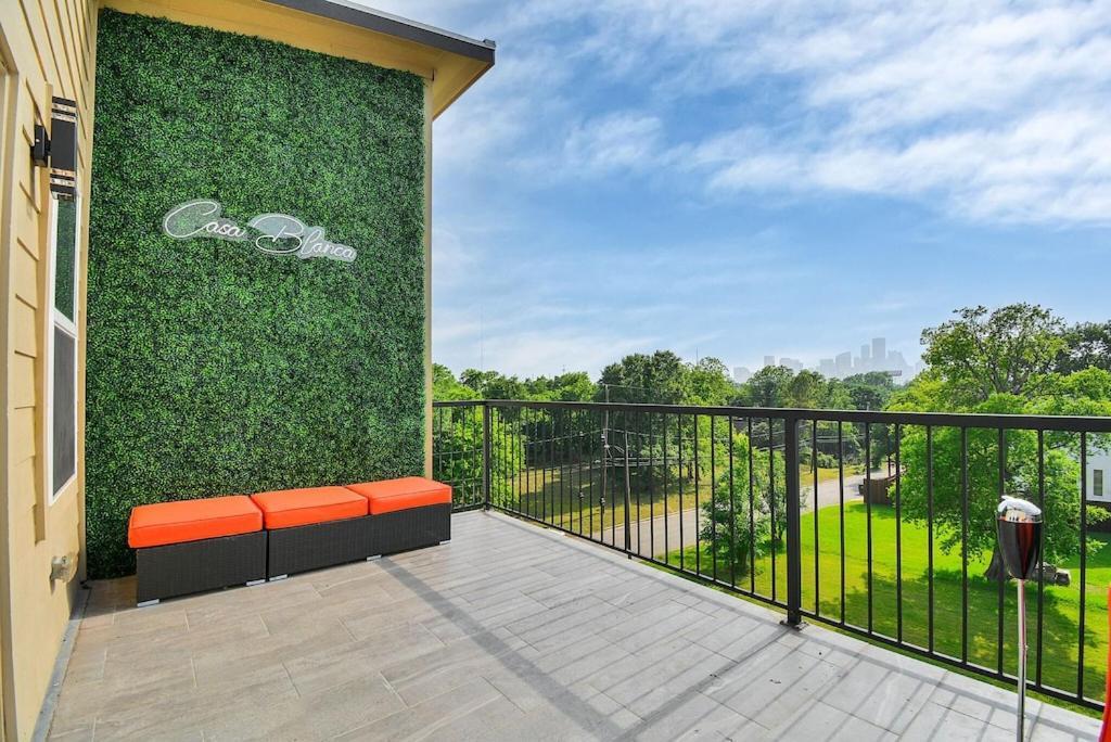 Holiday home La Casa Blanca-rooftop Skyline With Gameroom
