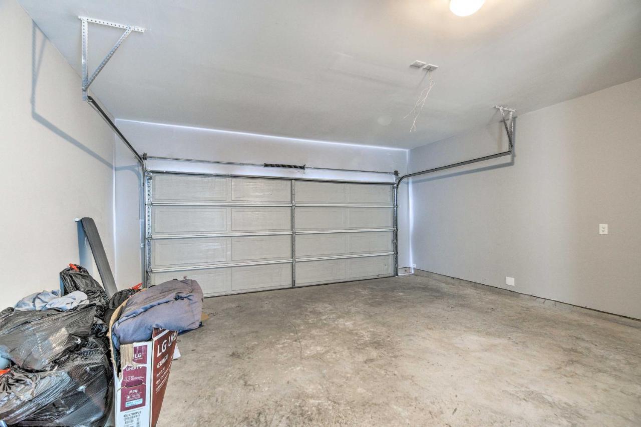 Pet-friendly Townhome With Fenced Yard * Houston