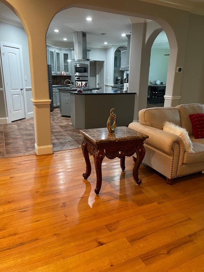 Luxuria Mini-mansion Near Downtown * Houston