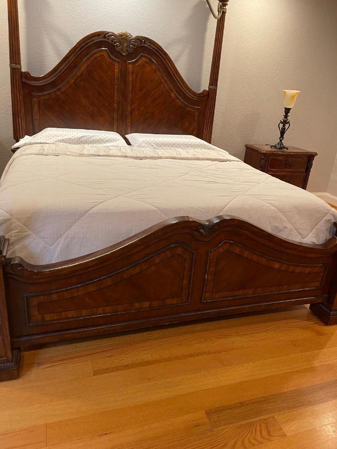 Luxuria Mini-mansion Near Downtown Houston