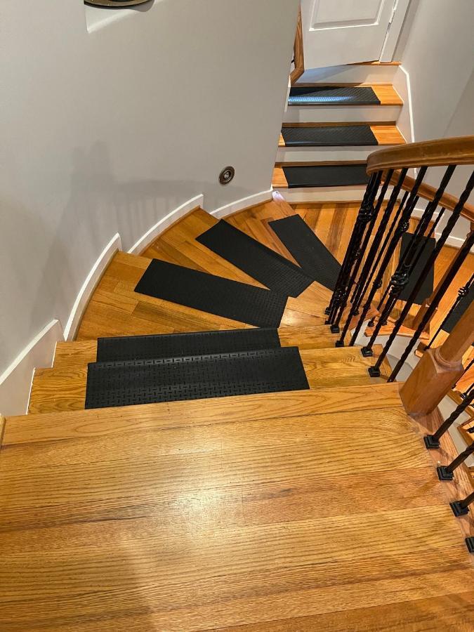 Luxuria Mini-mansion Near Downtown