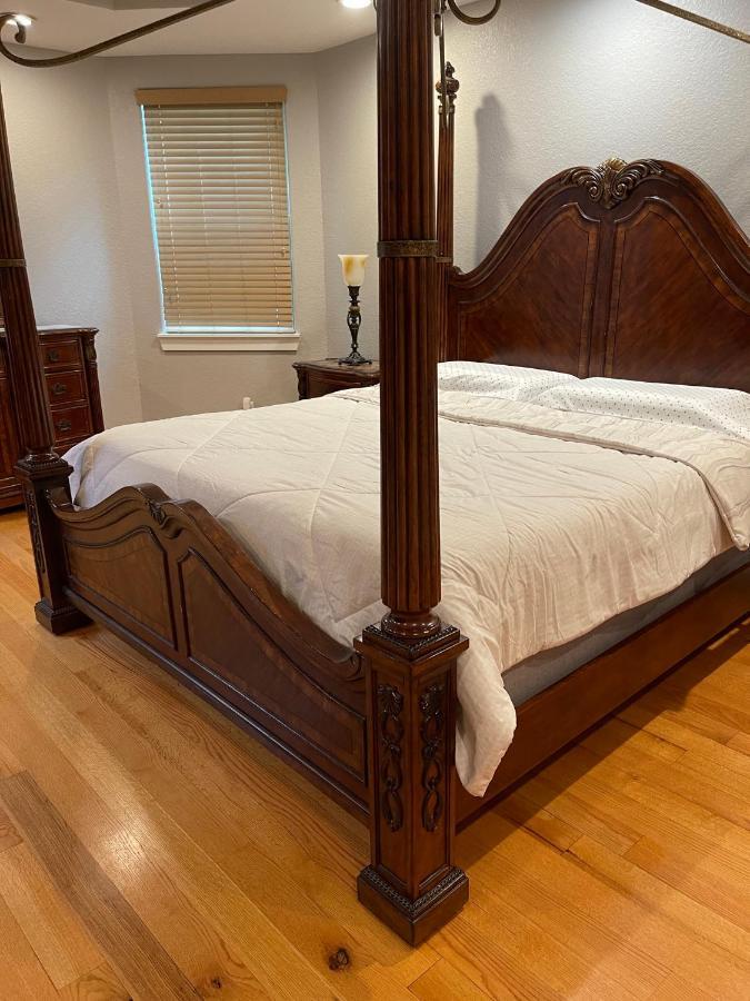 Luxuria Mini-mansion Near Downtown Houston