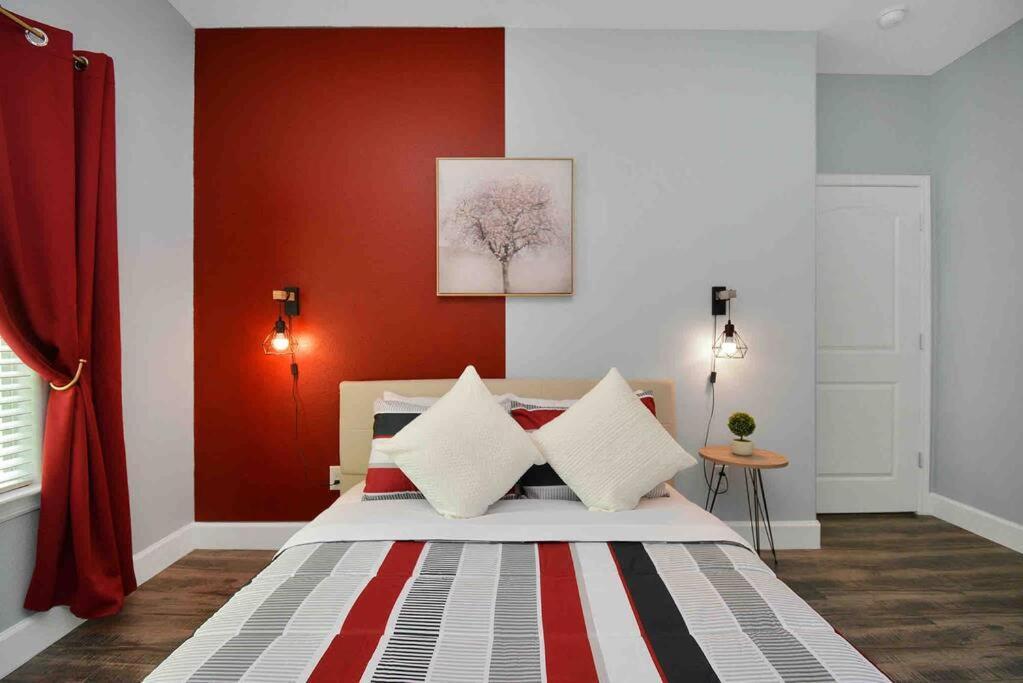 Holiday home Cheerful House Lking Bedl Med Center, Tsu, Uh, Zoo *