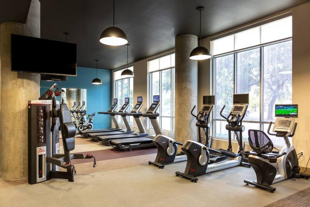 Luxury Close To Everything W Free Parking 5 Apartment Houston