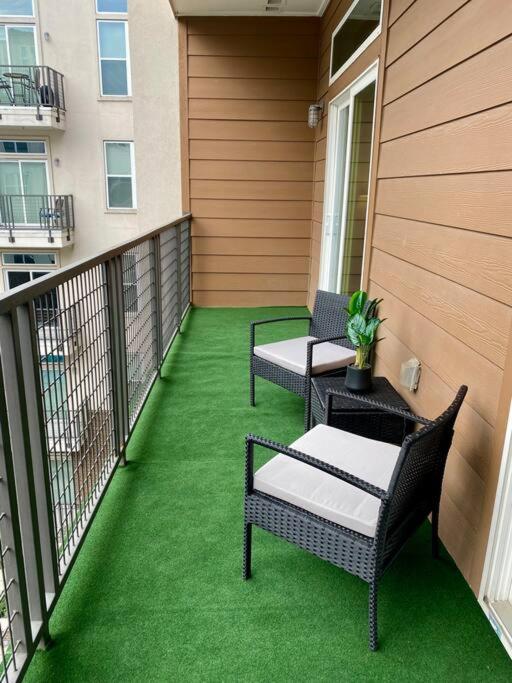 Luxury Close To Everything W Free Parking 5 Apartment