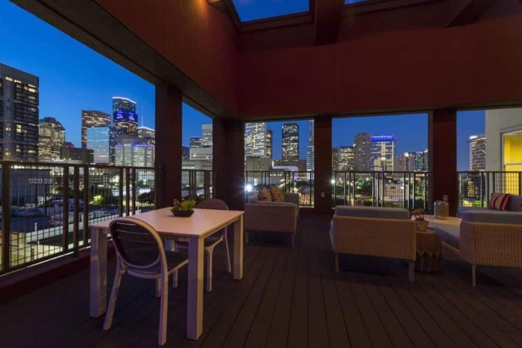 Apartment Luxury Close To Everything W Free Parking 5 Houston