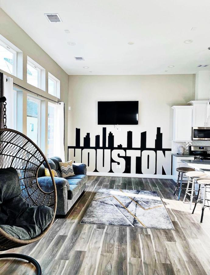 Modern Style Relaxation In Houston, Texas Houston