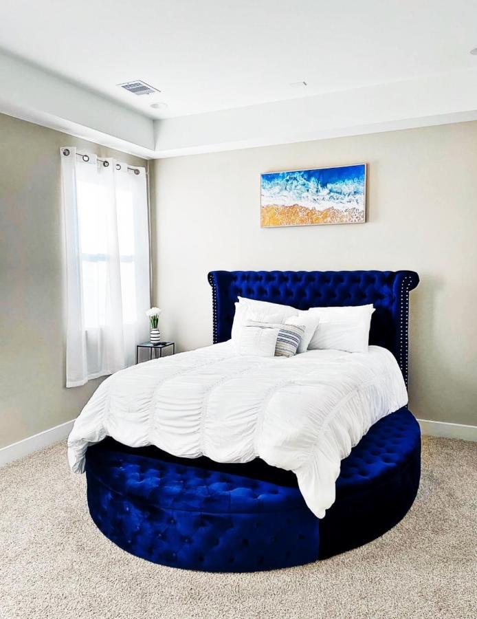 Modern Style Relaxation In Houston, Texas