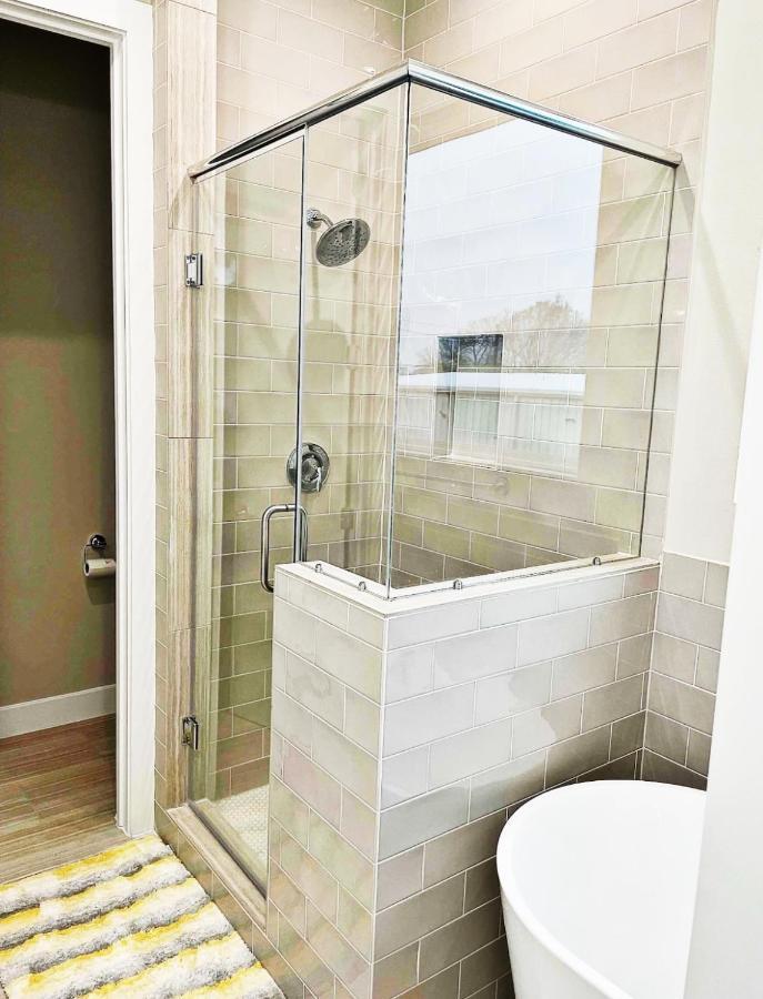 Modern Style Relaxation In Houston, Texas * Houston