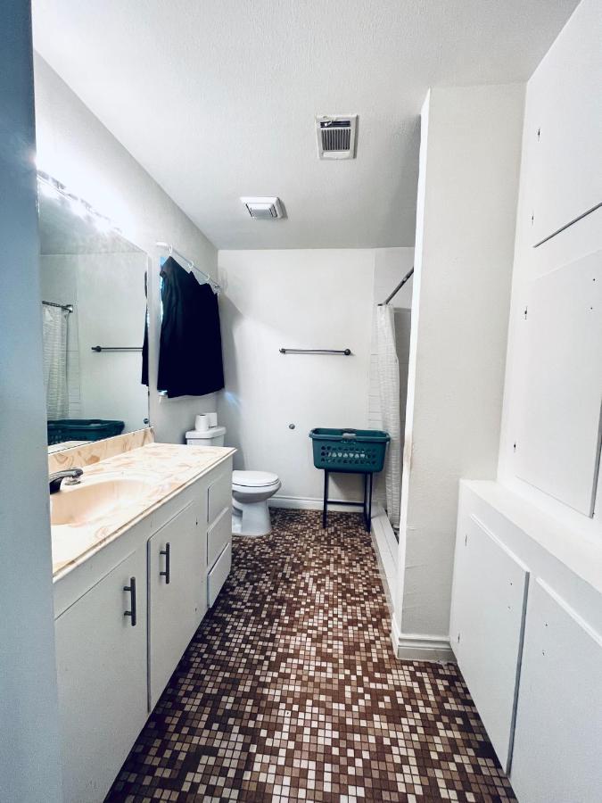 Cozy Private Bed & Bath Near Medical Center, Galleria And Dt