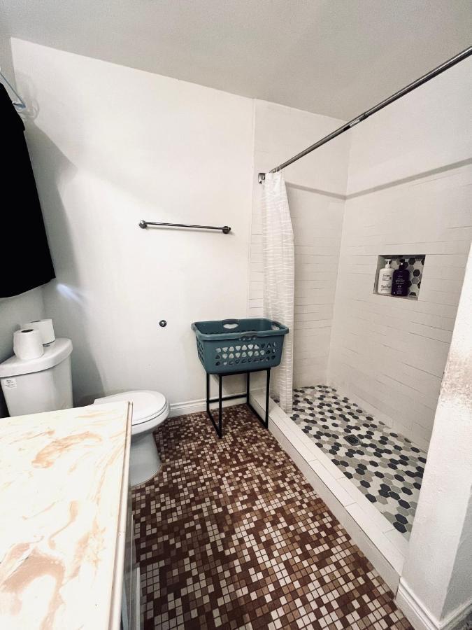 Cozy Private Bed & Bath Near Medical Center, Galleria And Dt Homestay Houston