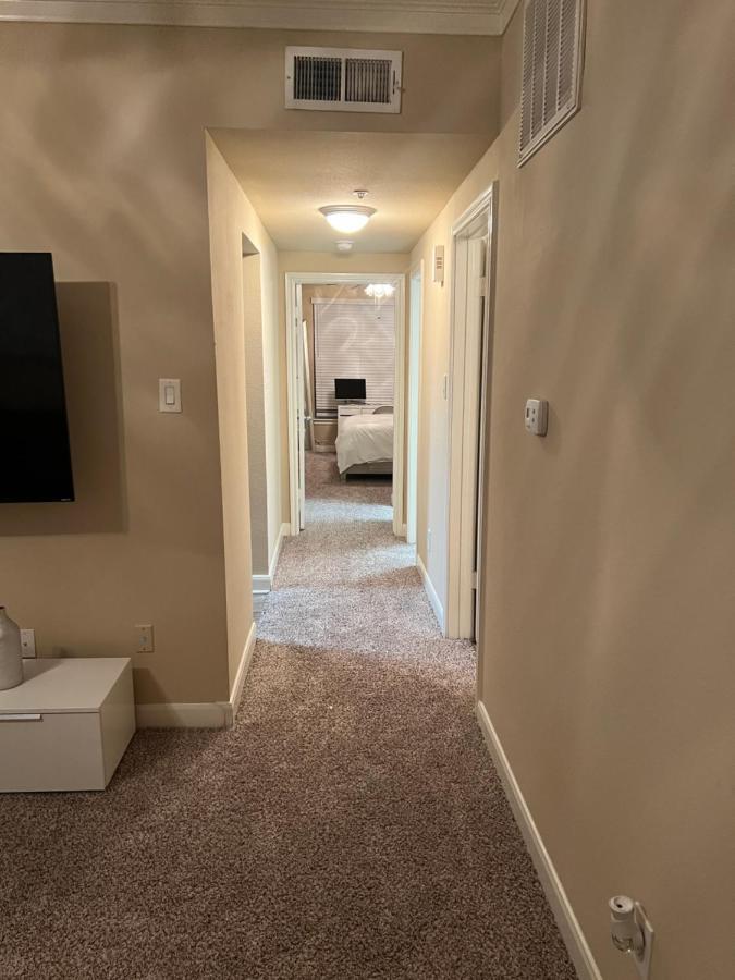 Apartment Smoke Free Amazing Spacious 2 Beds 2 Baths Modern Living *