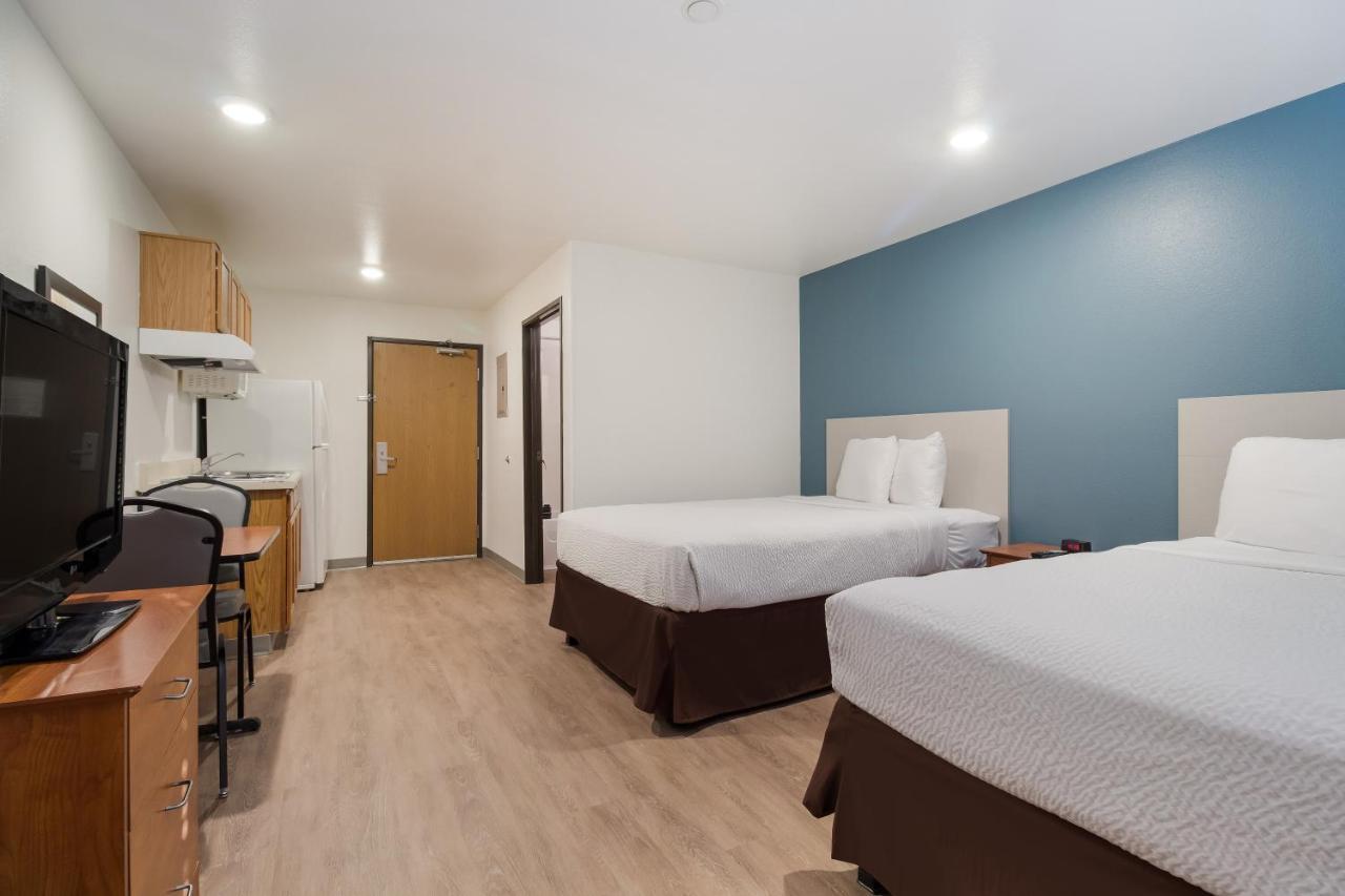 Woodspring I-45 Airtex Hotel