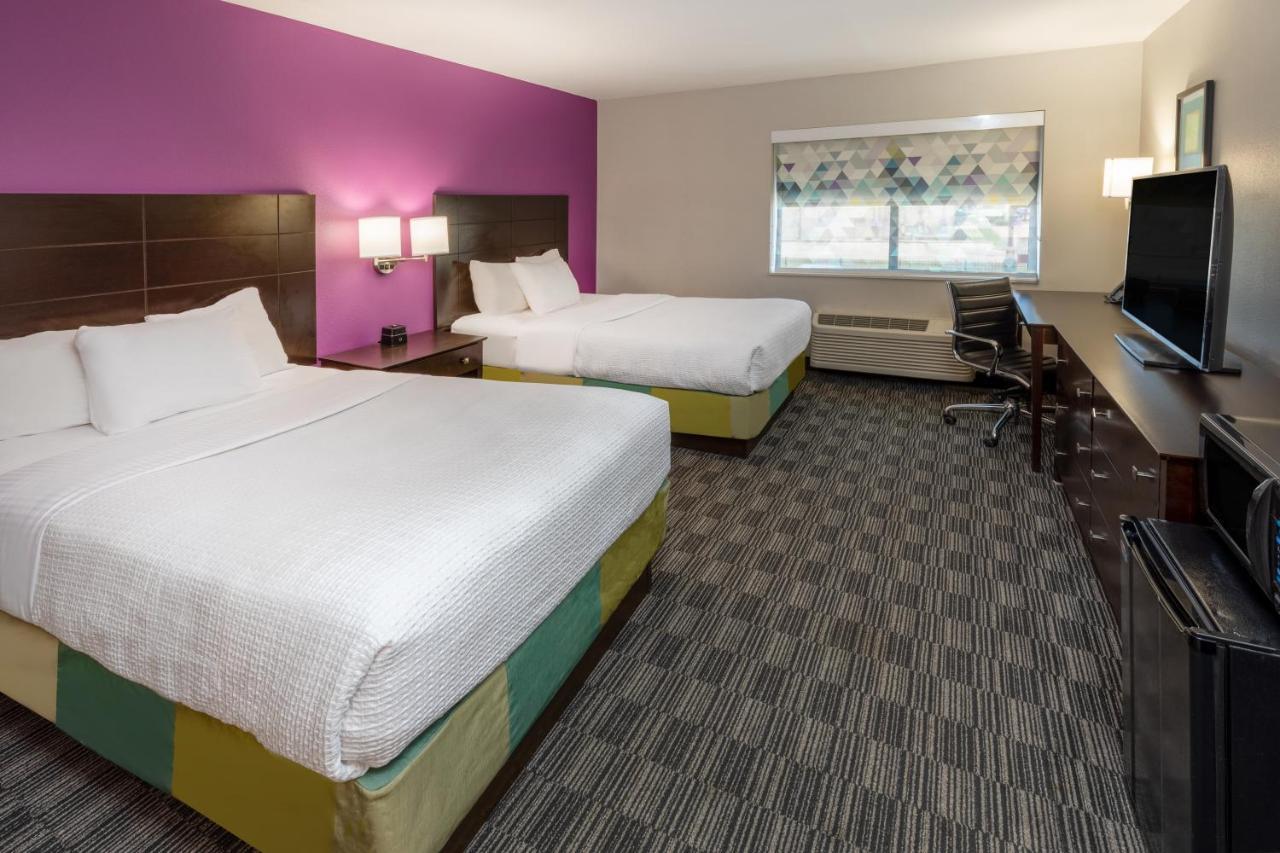 Hotel La Quinta By Wyndham Nw Brookhollow