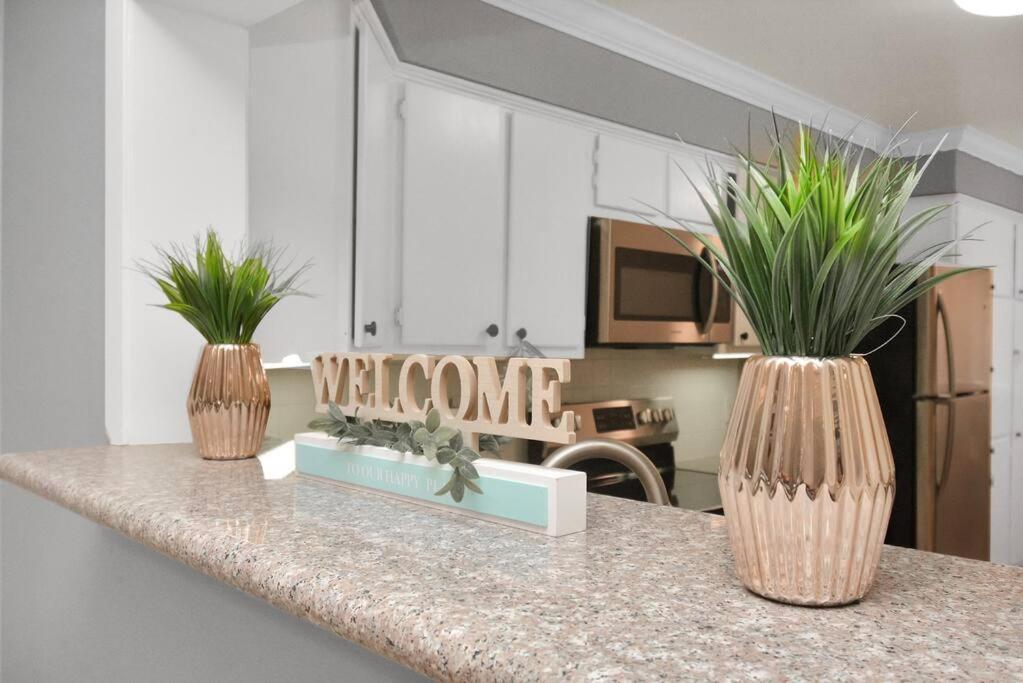 Double Master Near Med Ctr, Nrg Arena 2 Apartment *